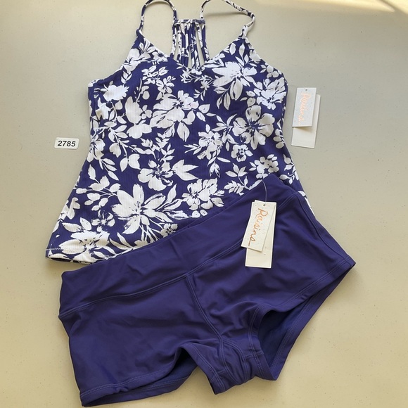Raisins Tankini Set Medium Navy Floral Surf Short Noumea Tankini New - Picture 1 of 7